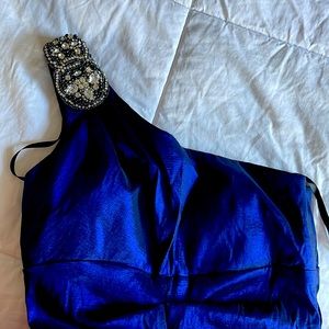 Long blue dress, NWOT, perfect for prom or a wedding